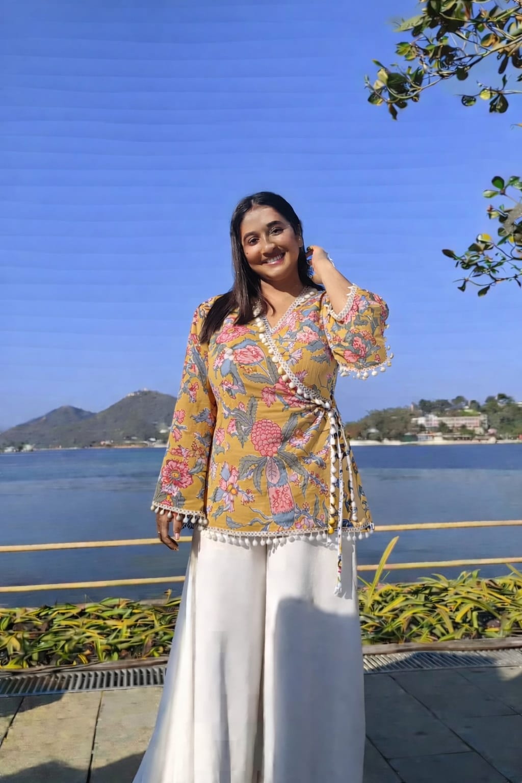 Beutiful Bell Sleeves Kurti