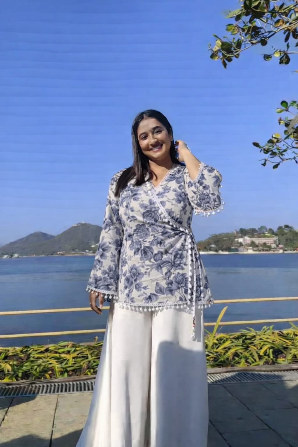 Beutiful Bell Sleeves Kurti