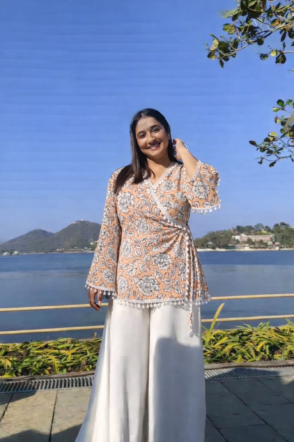 Beutiful Bell Sleeves Kurti